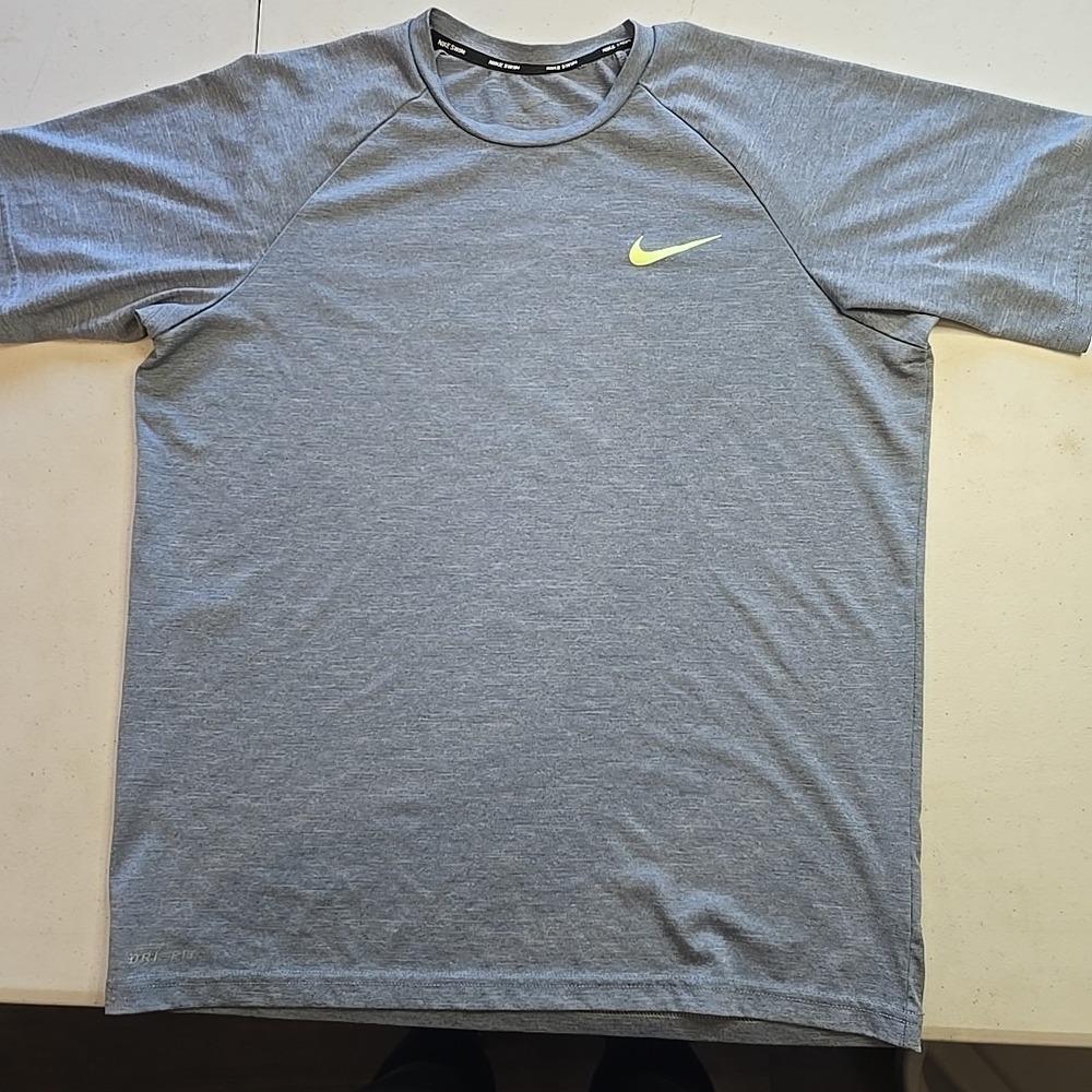 Nike Swim Shirt Mens‎ Medium Blue Dri Fit Swimming Lightweight UPF 40+ Beachy